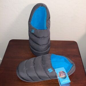 ROCKDOVE BRAND NEW WITH TAGS SIZE XL (13-14) MEMORY FOAM SLIPPERS